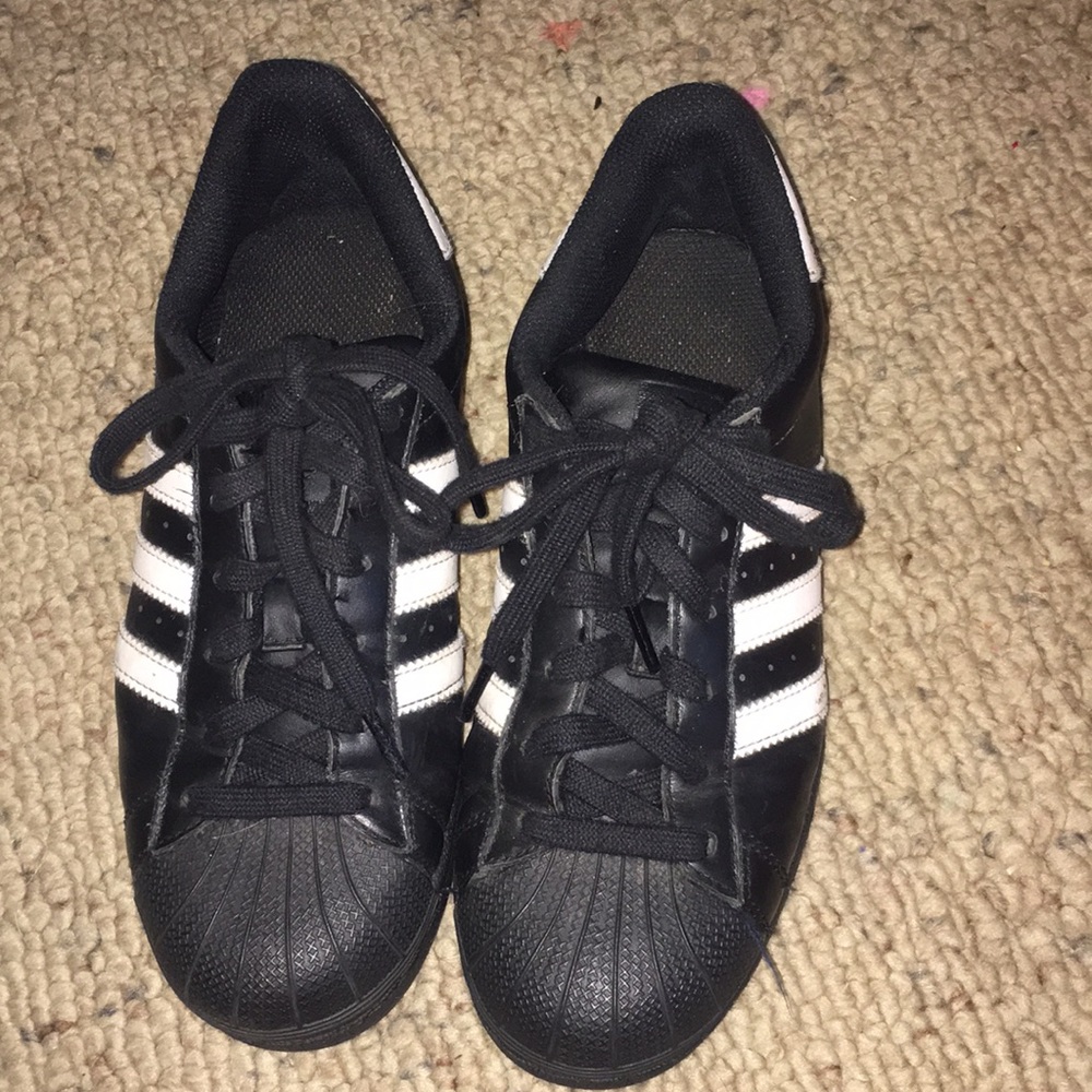 Black adidas superstars